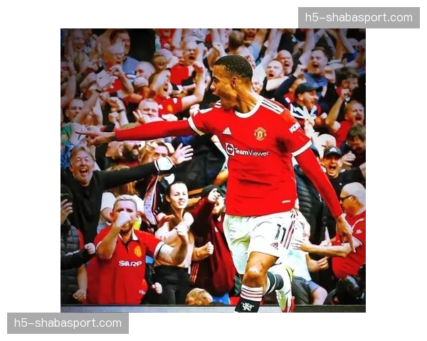 格林伍德成为欧洲五大联赛中唯一进球超25个且助攻达10次球员